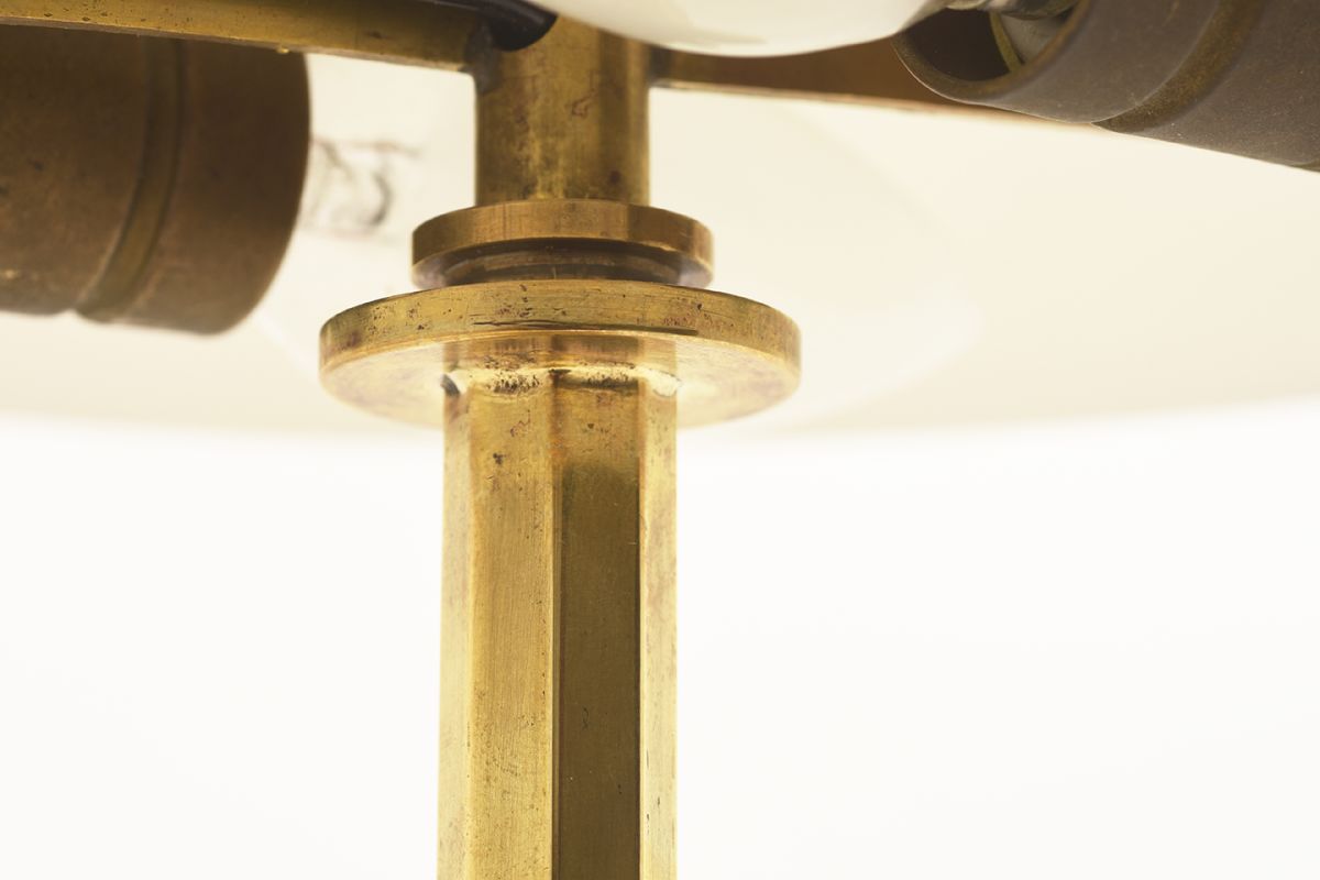 Tynell-Paavo-Brass-Table-Lamp_detail2