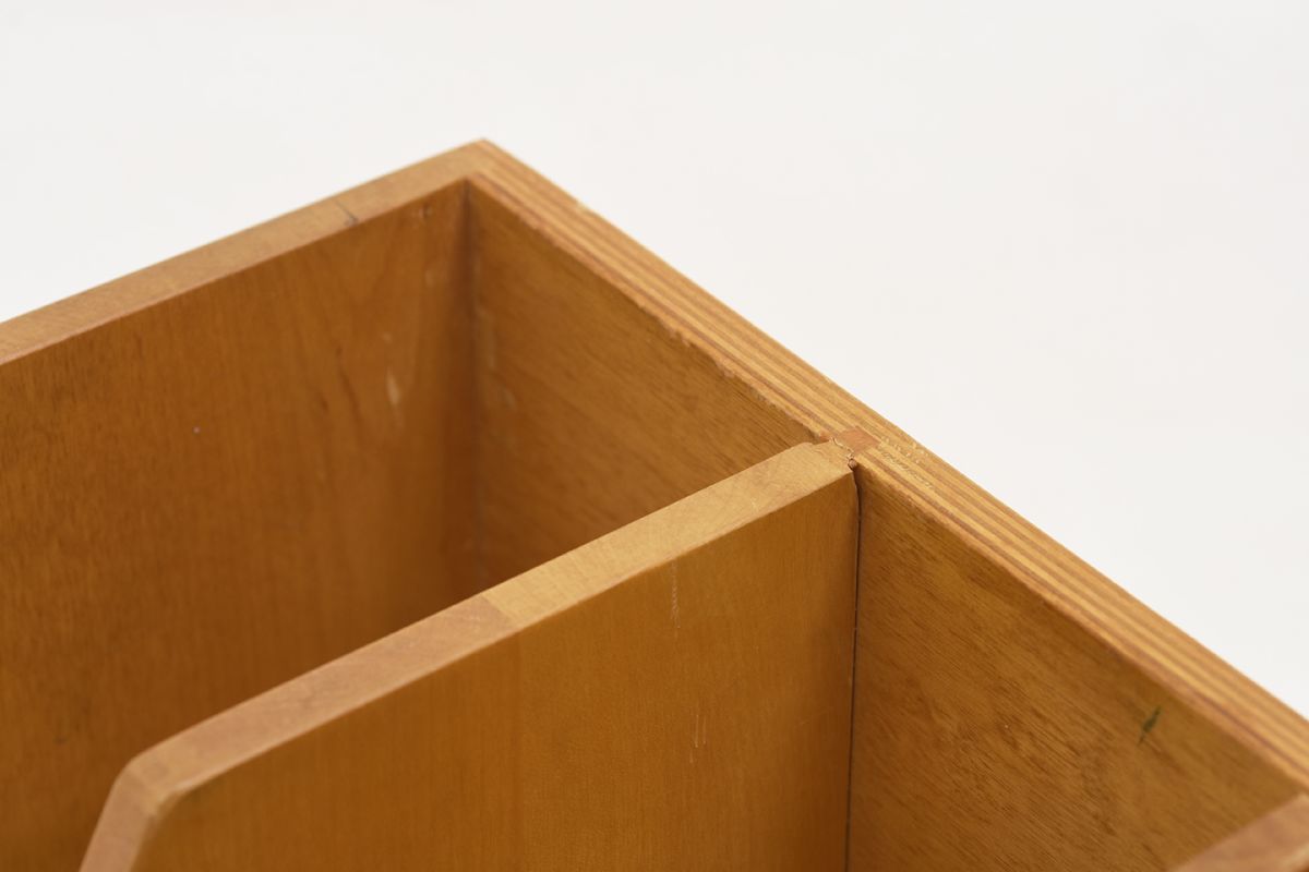 Aalto-Aino-Book-Case_detail1