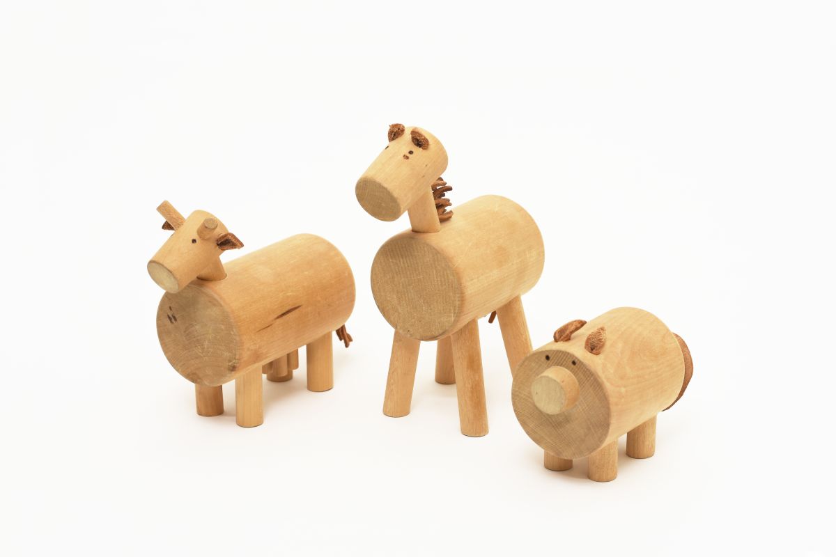 Anonymous-Wooden-Animals