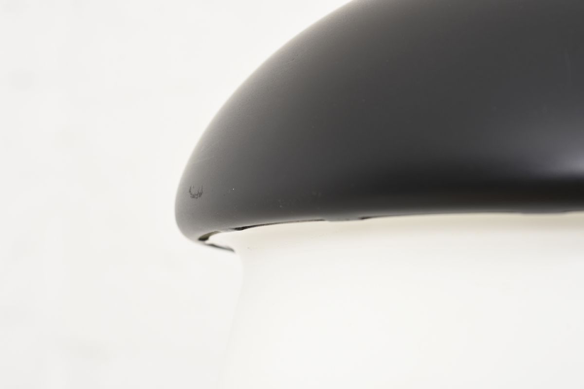 Aalto-Alvar-A335B-Pendant-Light-Black-White_detail3