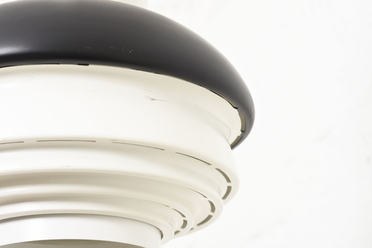 Aalto-Alvar-A335B-Pendant-Light-Black-White_detail4