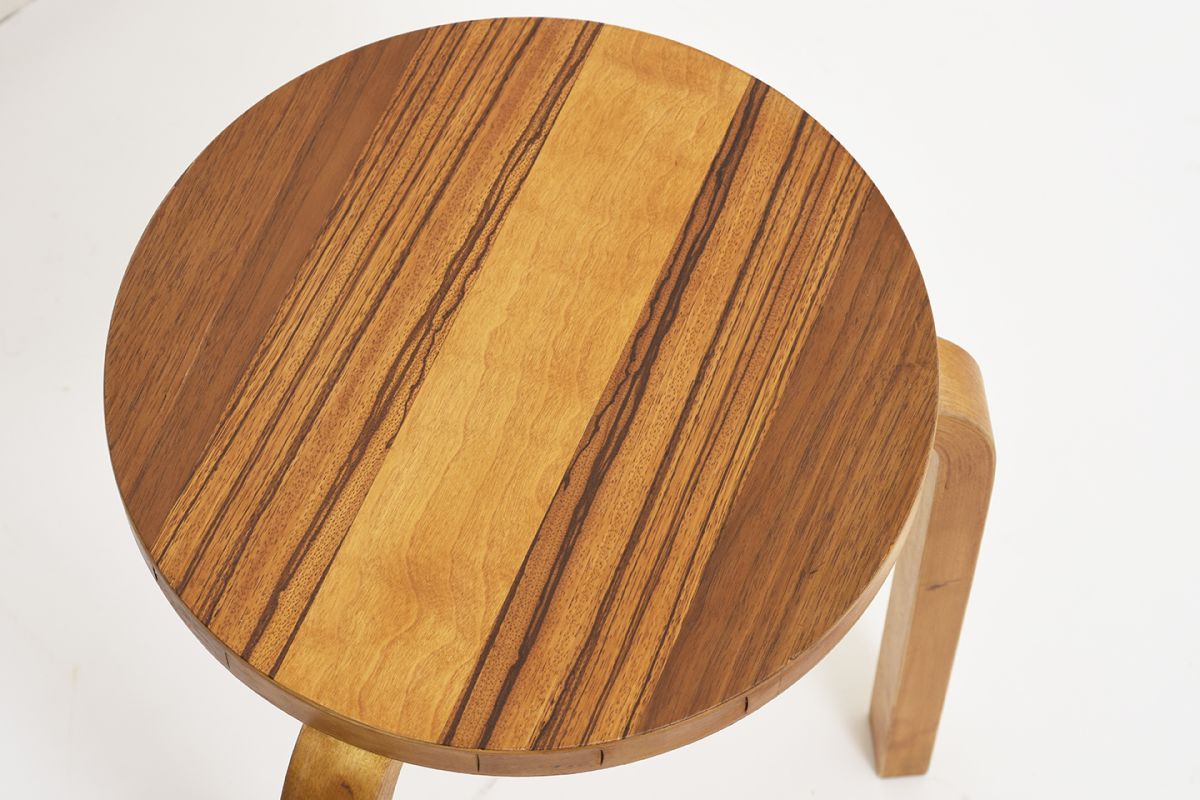 Aalto-Alvar-Stool60-Wood-Stripes_detail1