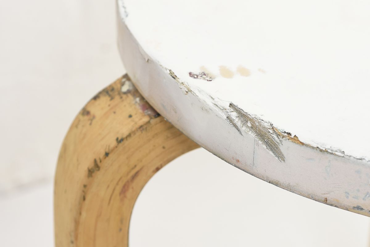 Aalto-Alvar-Painted-Stool60-White-Birch_detail4