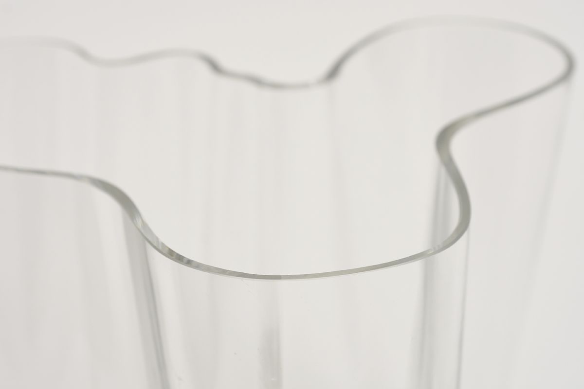 Aalto-Alvar-Savoy-Vase-Clear-16cm_detail3