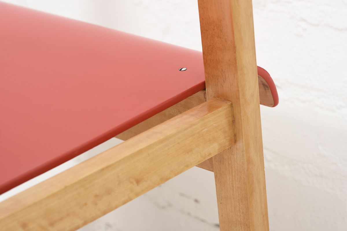 Aalto-Alvar-Hallway-Chair-Red-Birch_detail11