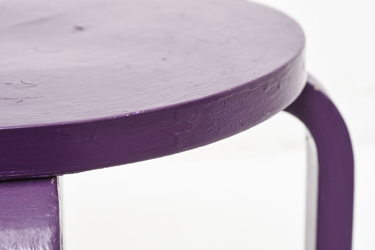 Aalto-Alvar-Stool-E60-Painted-Purple_detail2