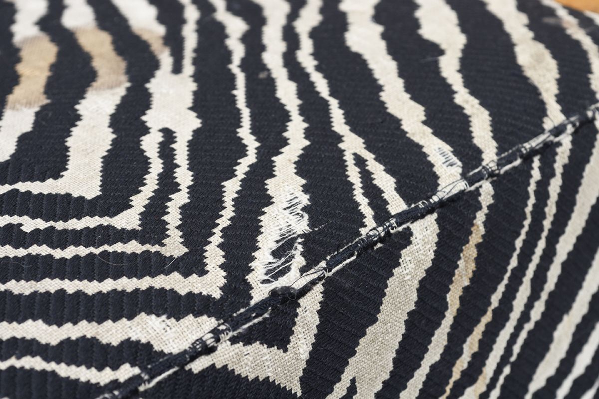 Aalto-Alvar-Armchair-400-Tank-Zebra_detail9