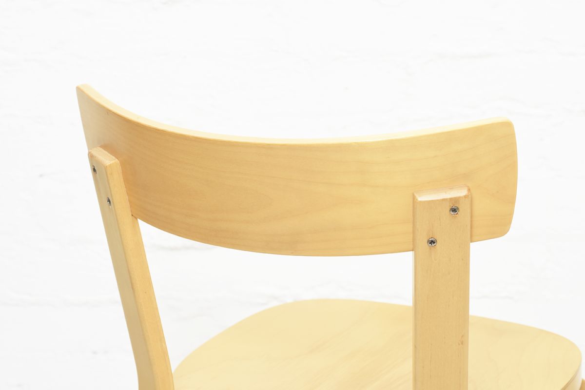 Aalto-Alvar-Chair69-Birch_detail2