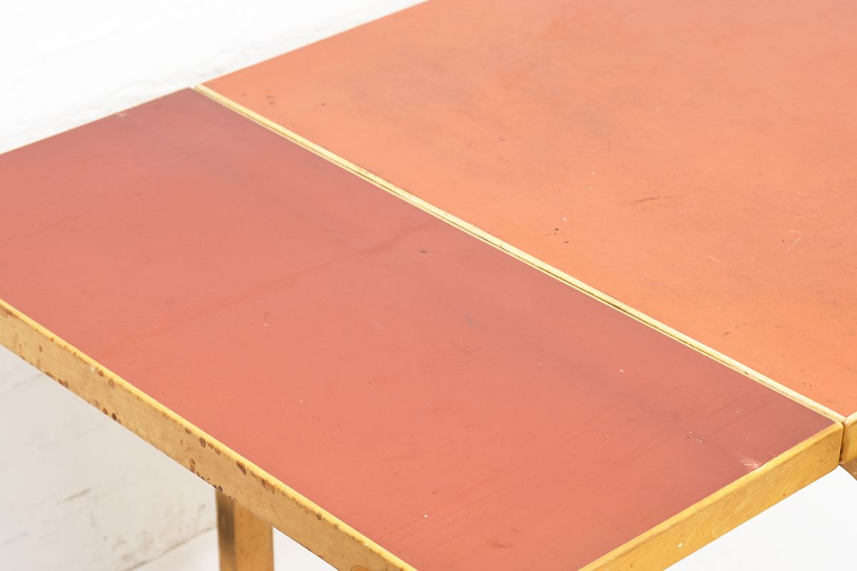 Aalto-Alvar-Drop-Leaf-Table-Red-Linoleum_detail3