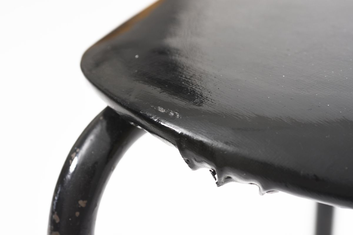 Tapiovaara-Ilmari-Lokki-Stool-Black-Vinyl_detail3