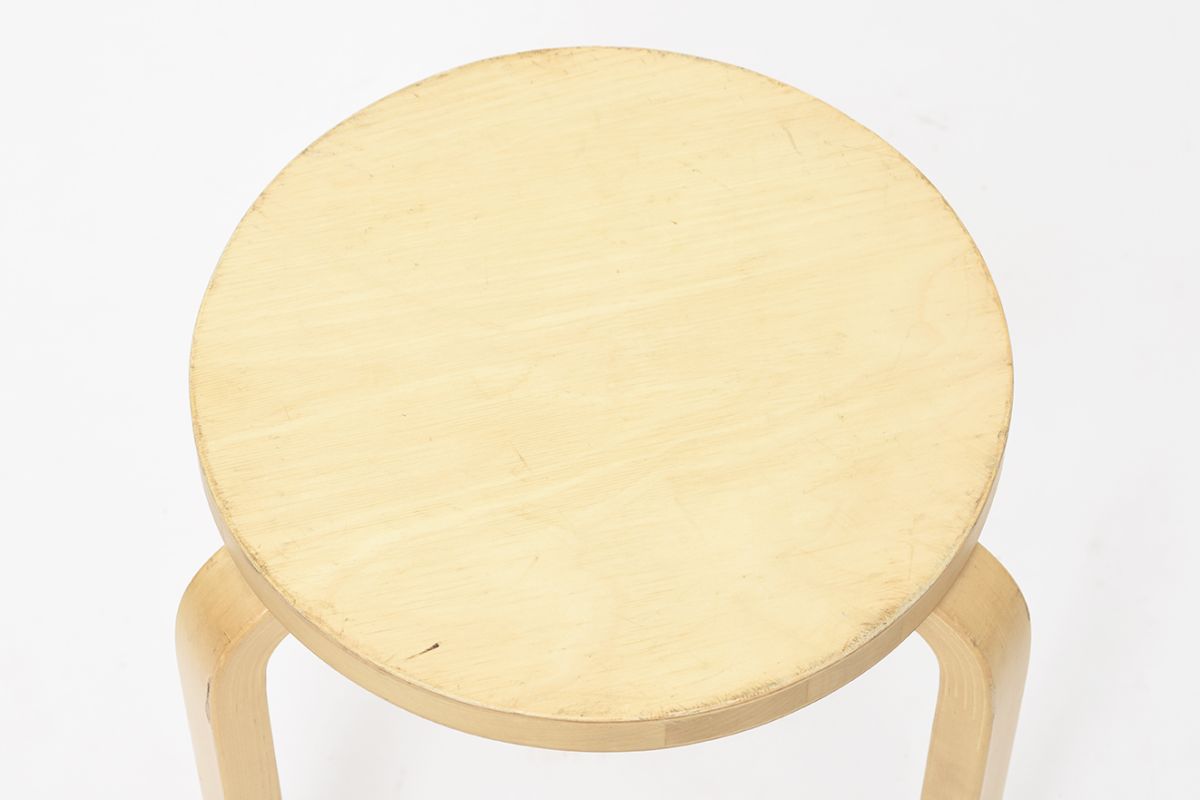 Aalto-Alvar-Stool60-70s-Birch_detail1