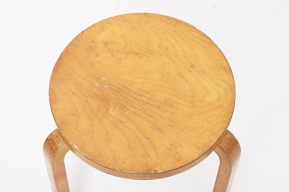 Aalto-Alvar-Stool60-4-Original-condition_detail9