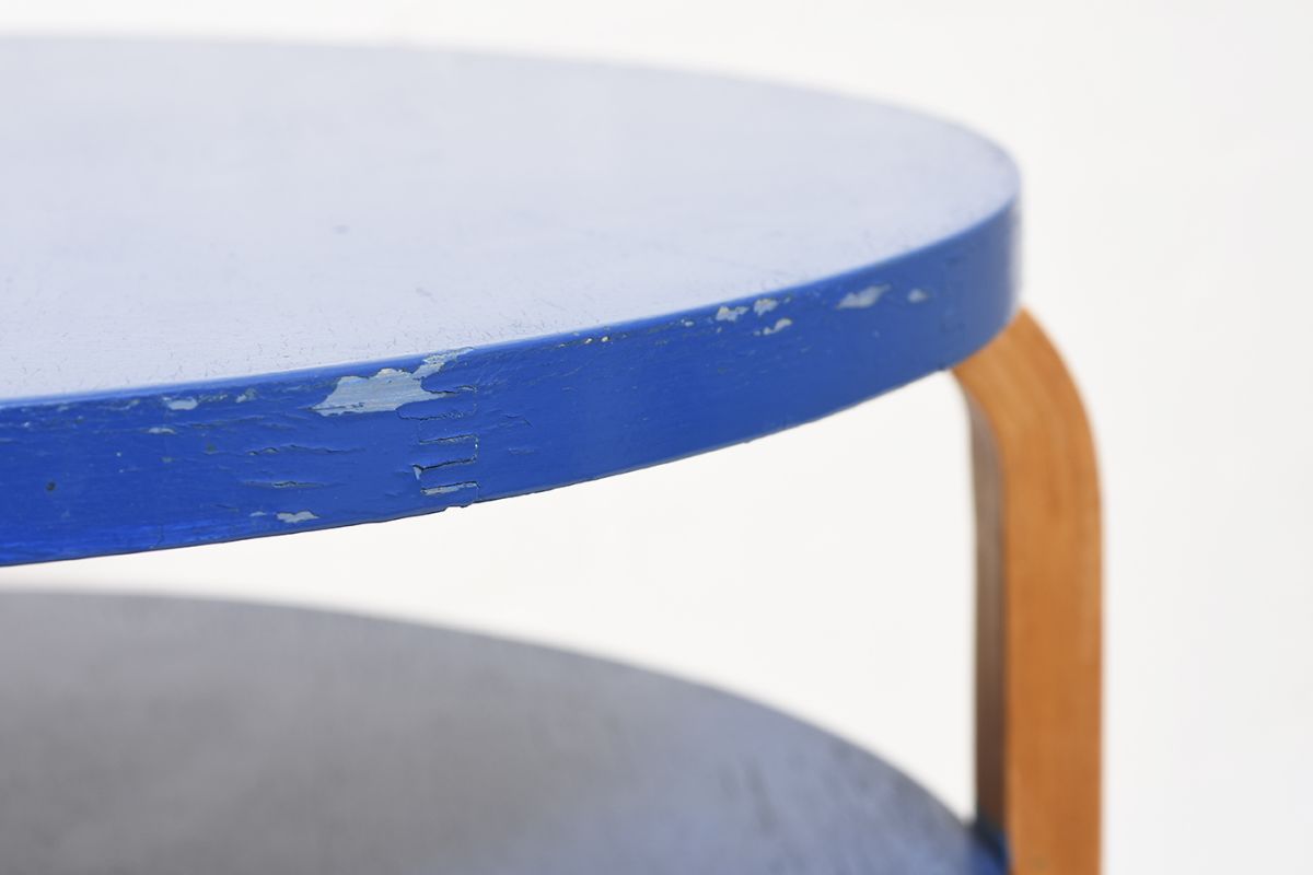 Aalto-Alvar-Club-Table-Blue-Birch_detail4