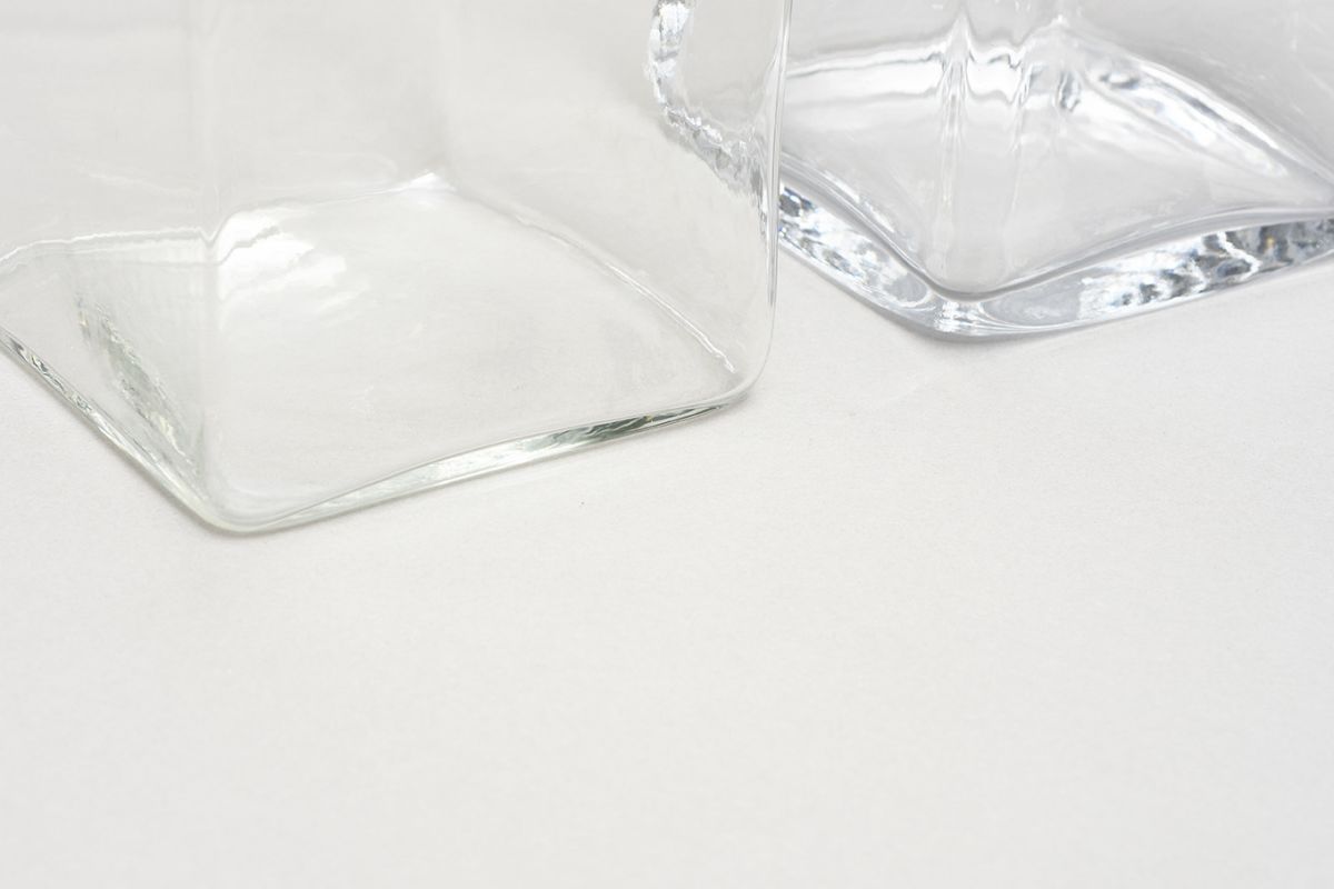 Blomstedt-Cube-Glass-Vases-details6