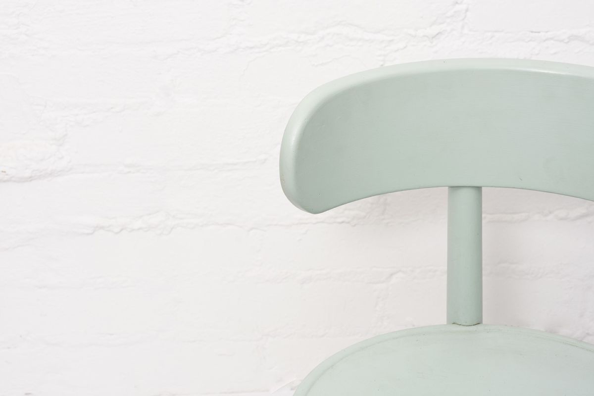 West-Hugging-Chairs-Mint-details1