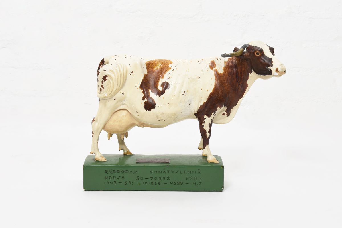 Cow-Sculpture