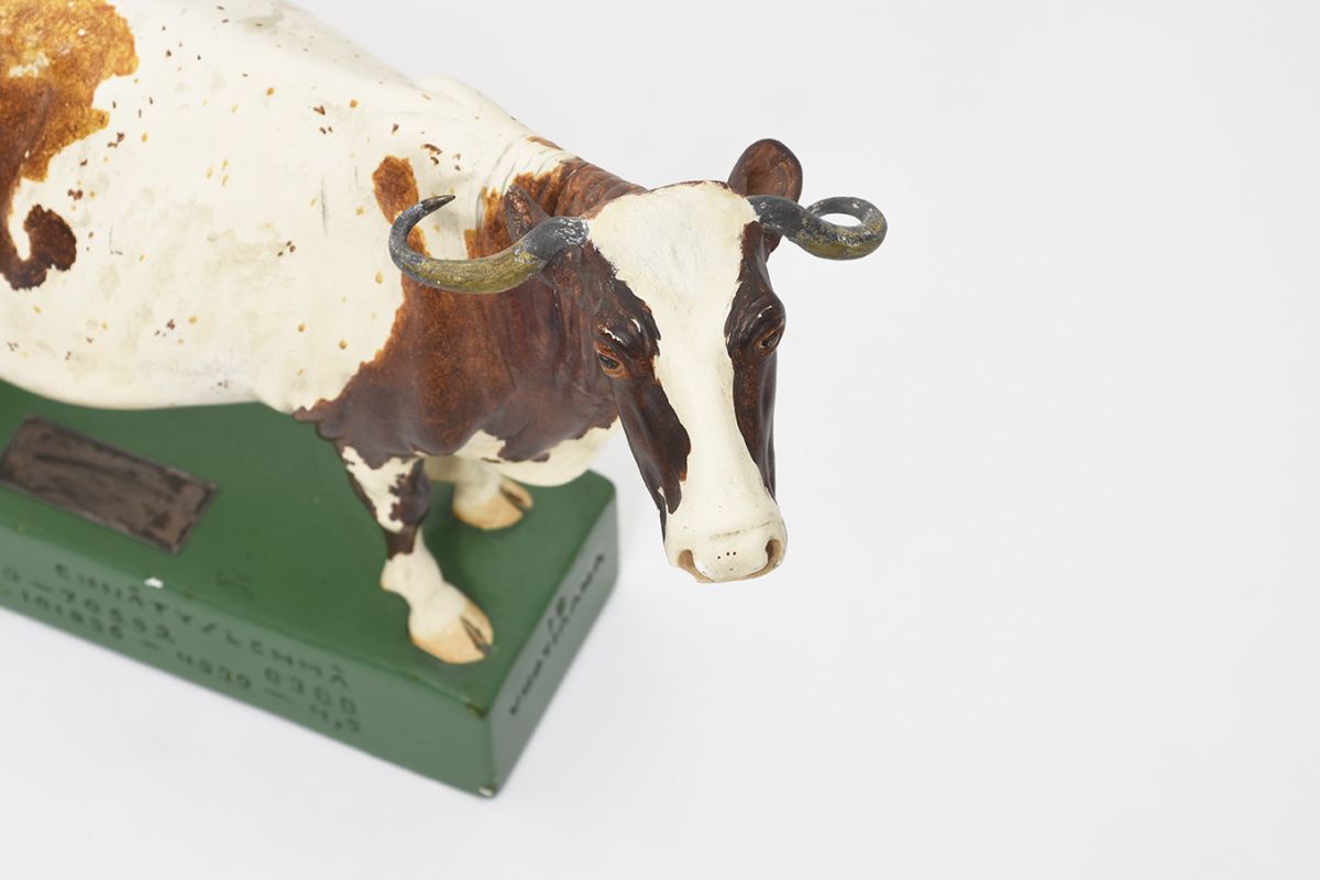 Cow-Sculpture-details5