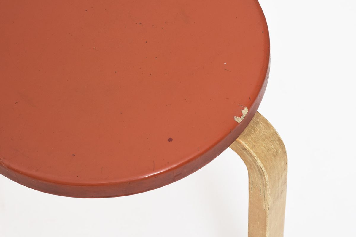 Aalto-Stool60-Red-Top-details2