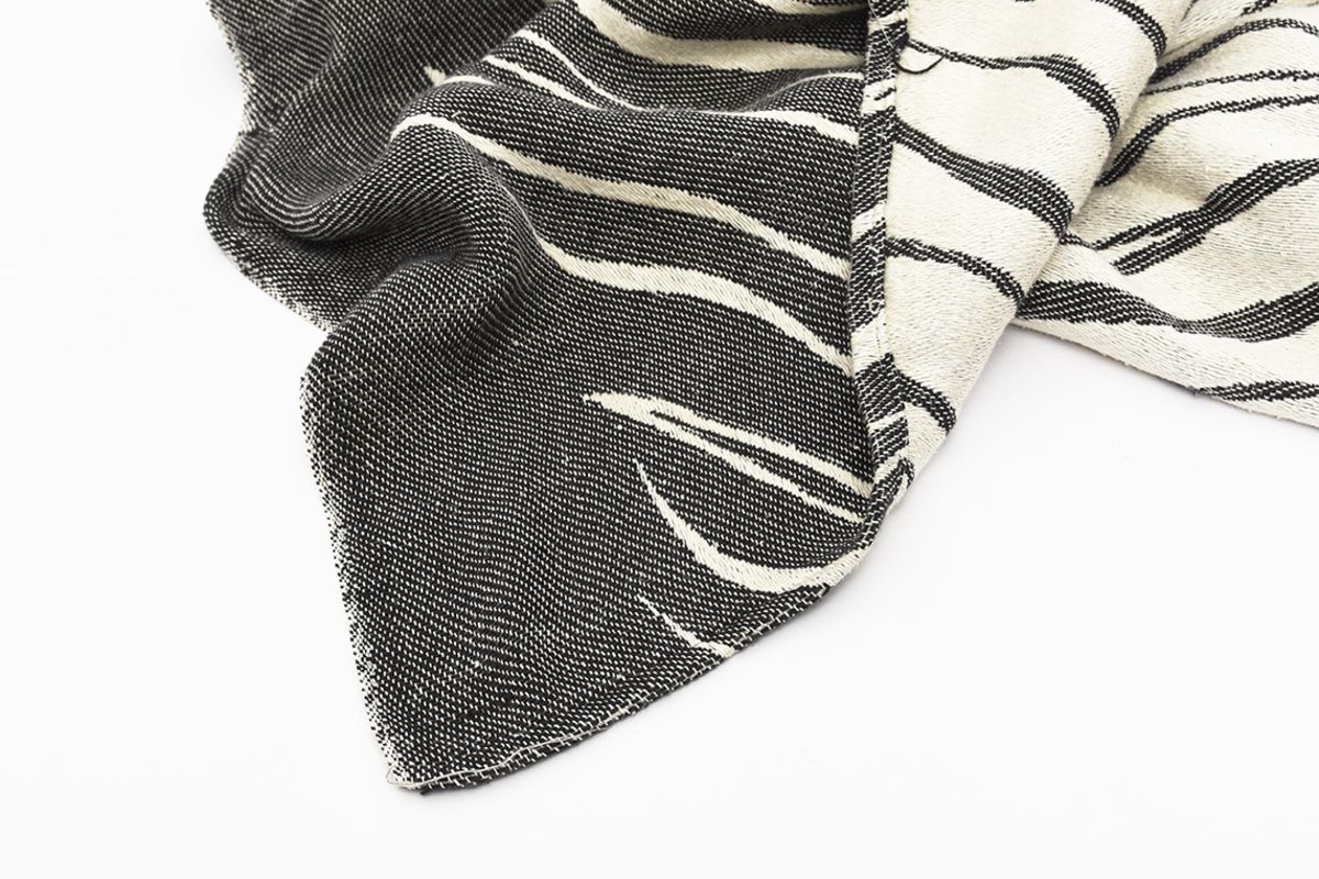 Zebra-Blanket-details3