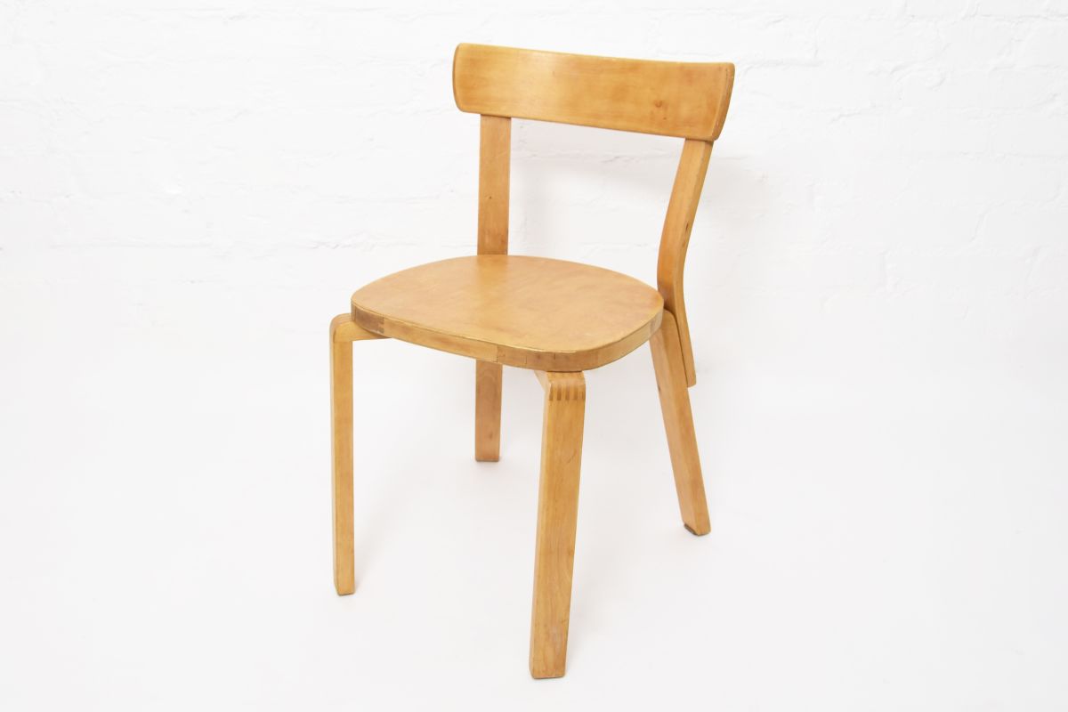 Aalto-Chair69-War-Legs