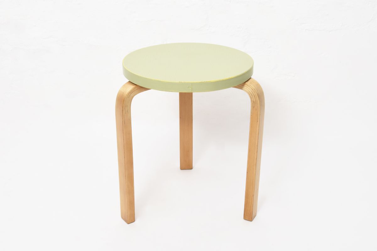 Aalto-Stool60-Green-Painted-Top