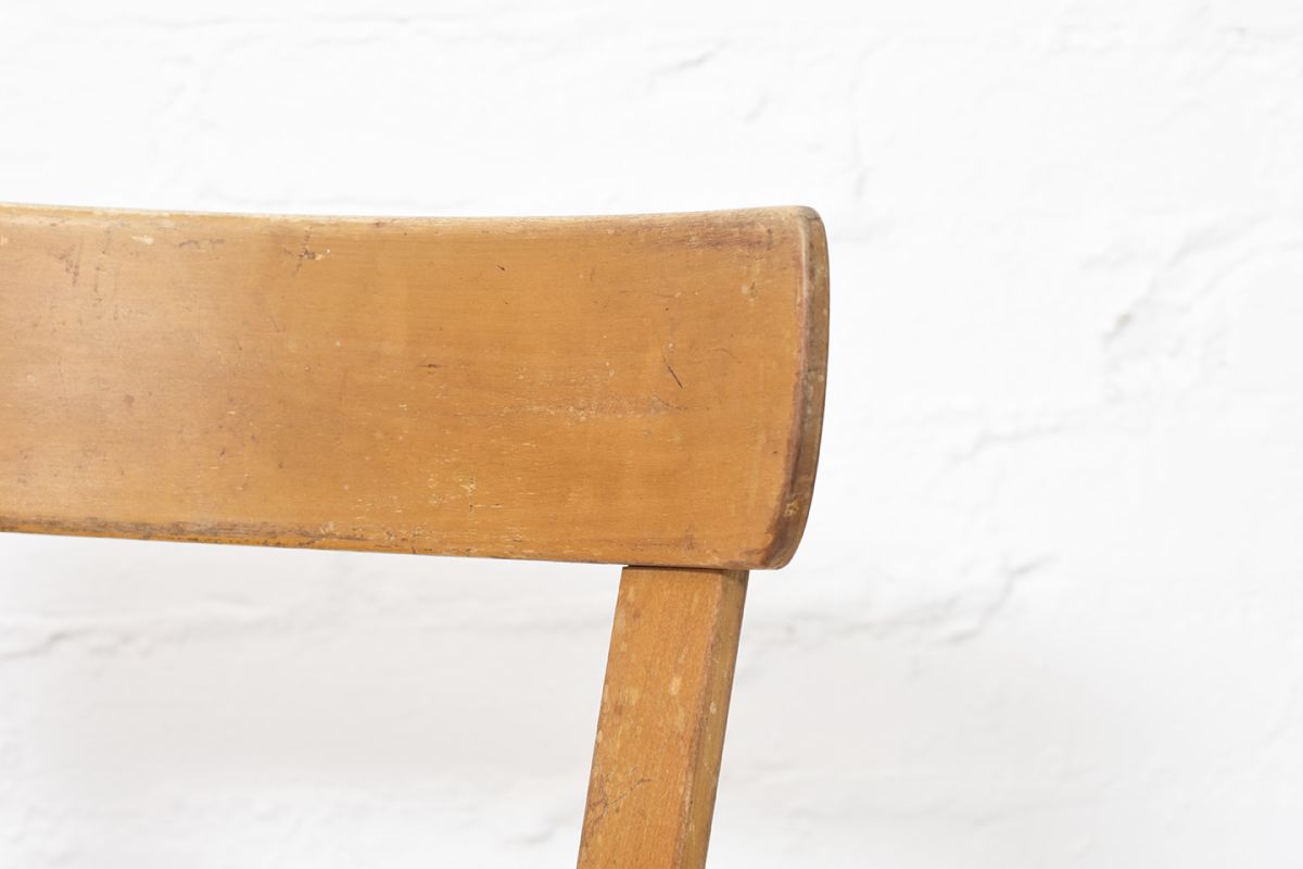 Aalto-Chair69-Red-Upholstery-details1