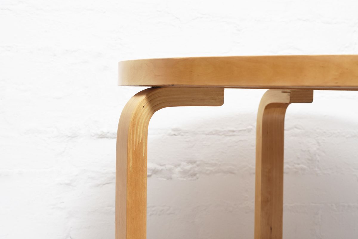 Aalto-Round-Side-Table-details6