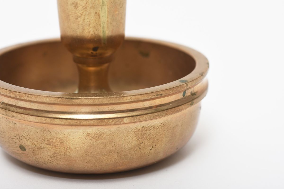 Bronze Candle Holder details3