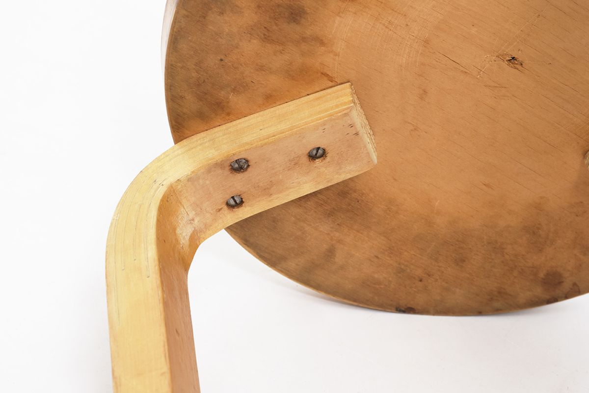 Aalto Stool60 Patinated birch details7