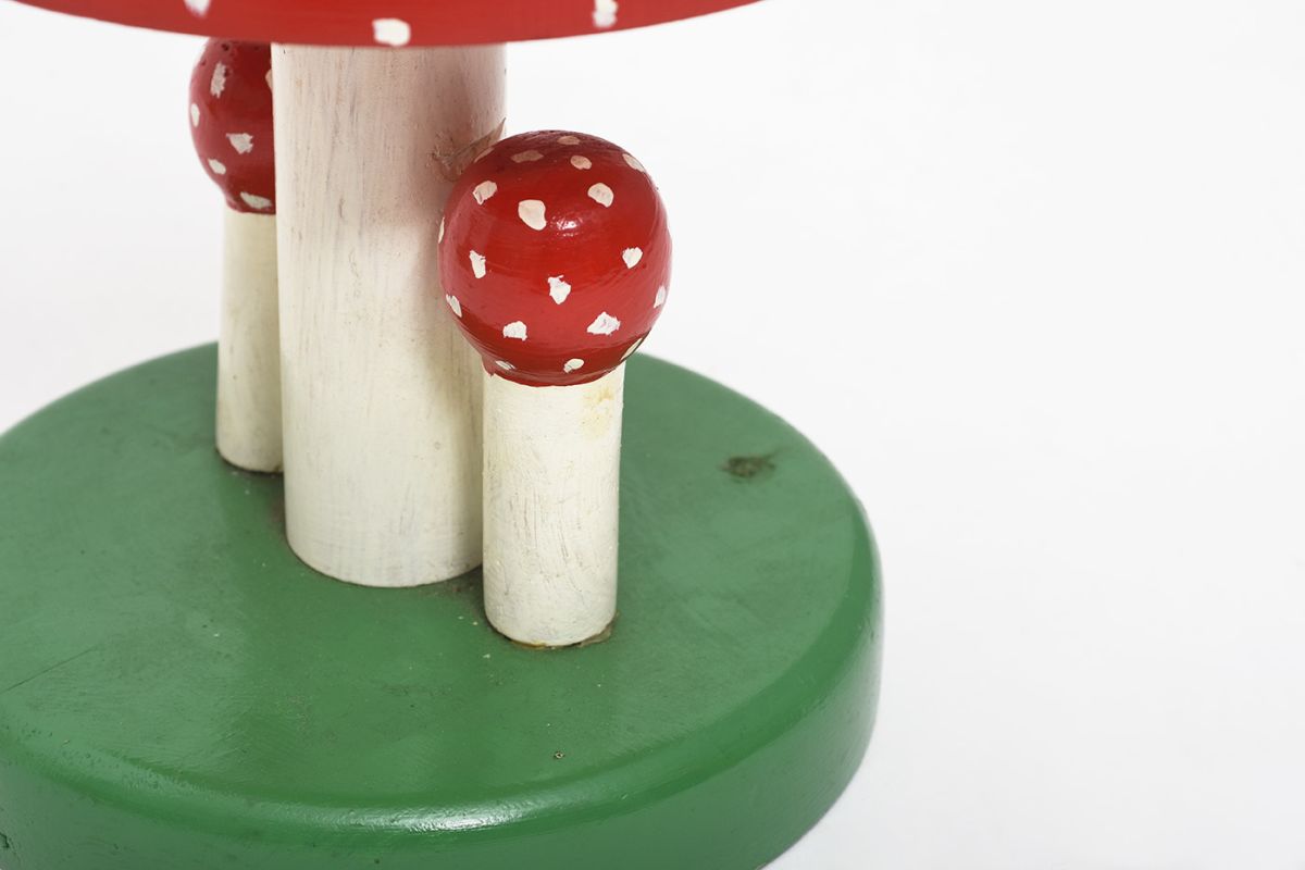 Folky Mushroom Stool2 details3