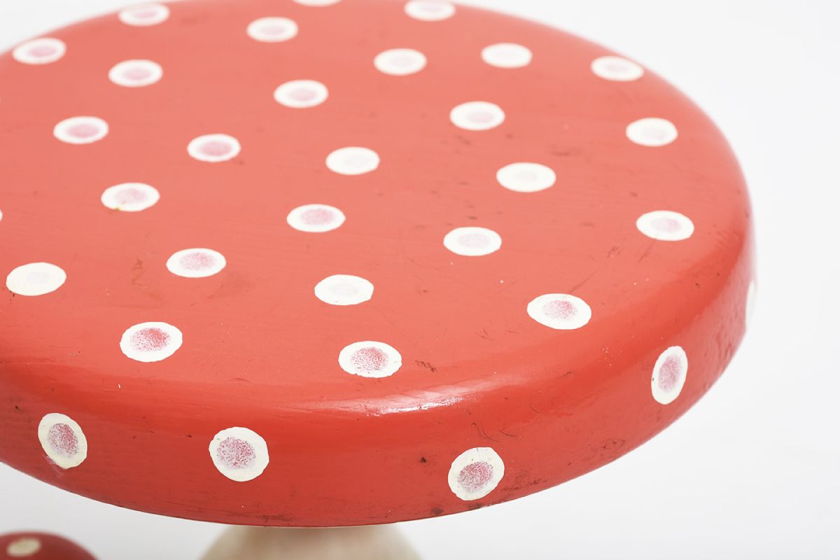 Folky Mushroom Stool1 details3