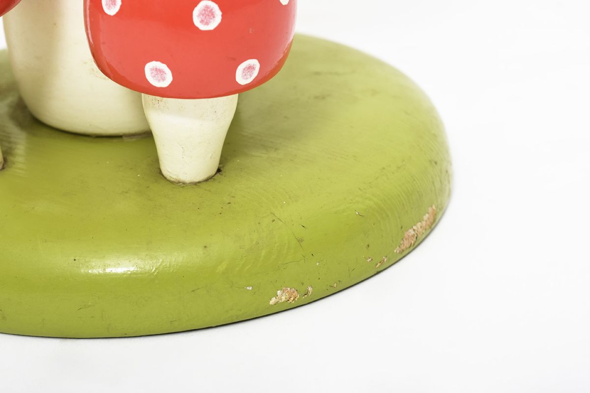 Folky Mushroom Stool1 details5