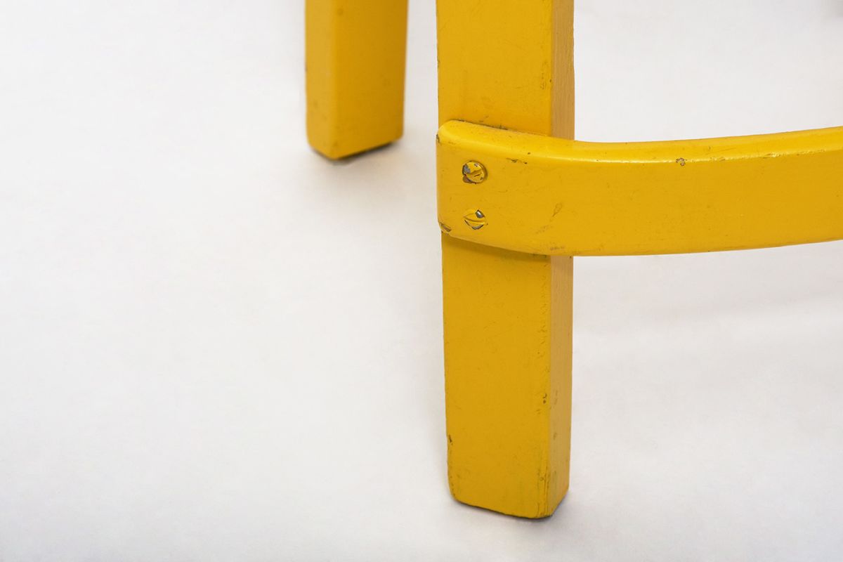 Aalto K65 Chair Paitaned Yellow Paint details8