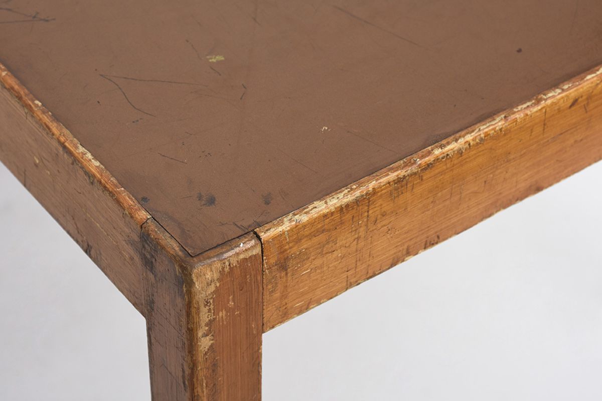 Aalto Square Brown Lino Table details2