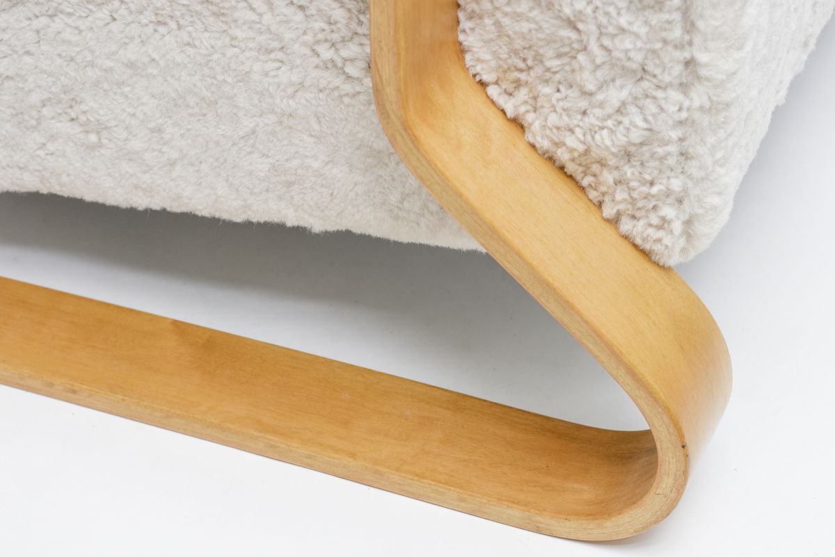 Aalto Alvar Sofa 544 sheep skin 06