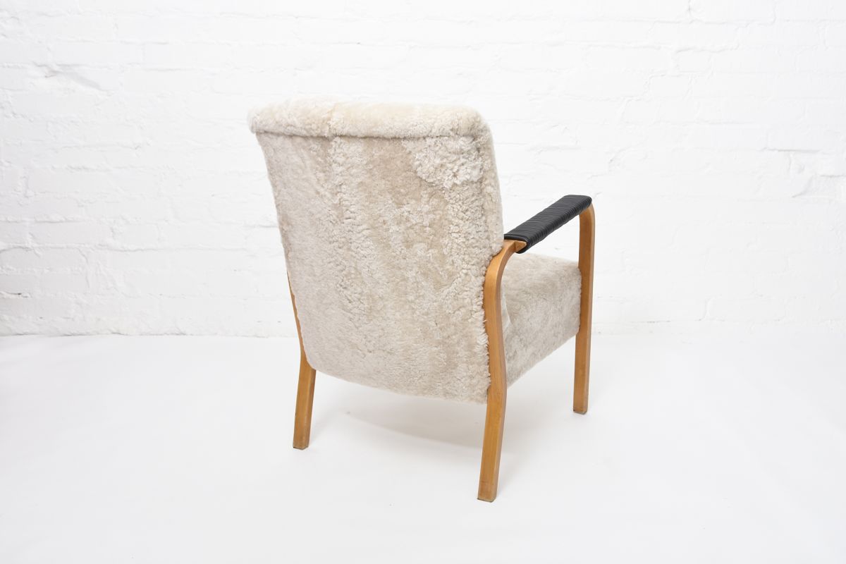 Aalto Alvar Armchair 47 sheepskin black armrest back