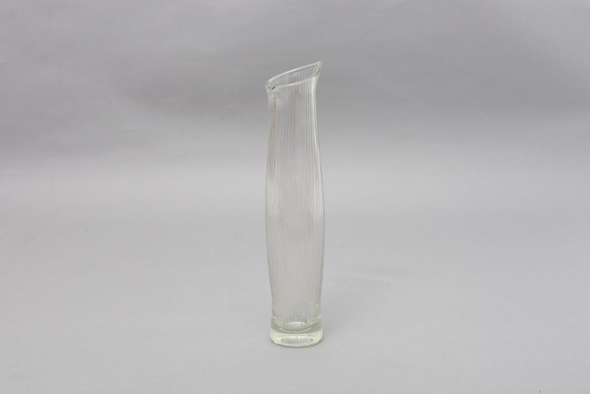 Wirkkala Tapio Glass line cut vase Tuonelan virta