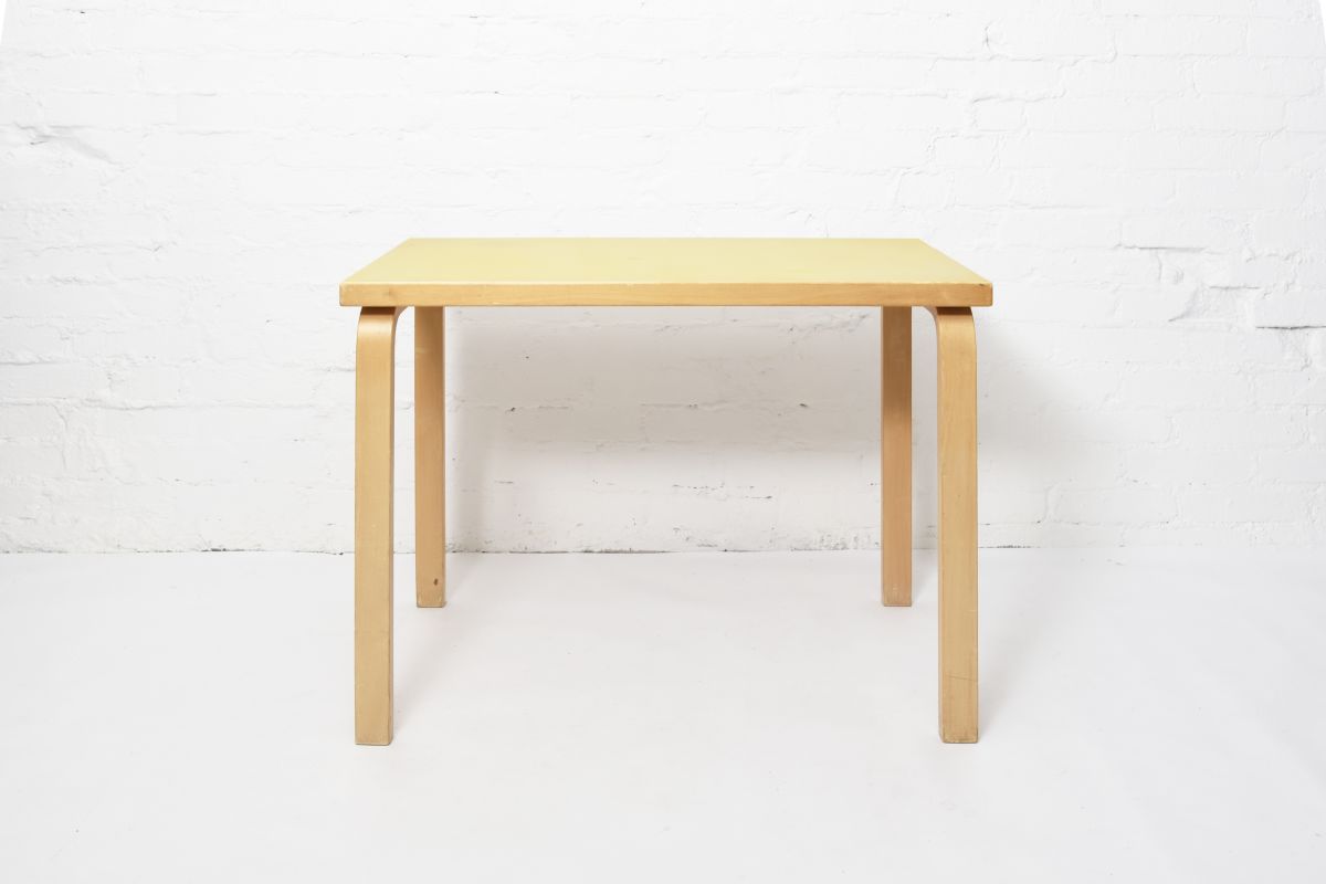 Aalto Alvar Table Yellow lino