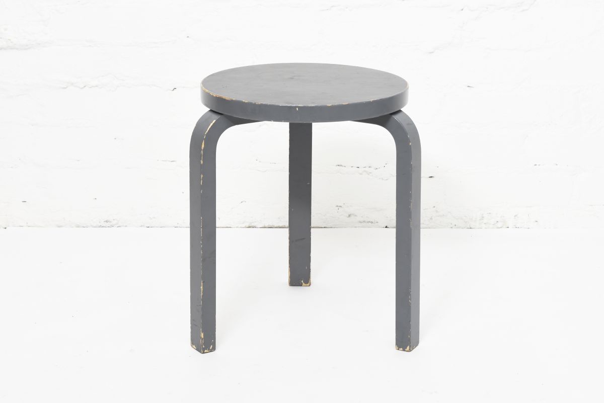 Aalto Alvar Stool 60 gray x black lino