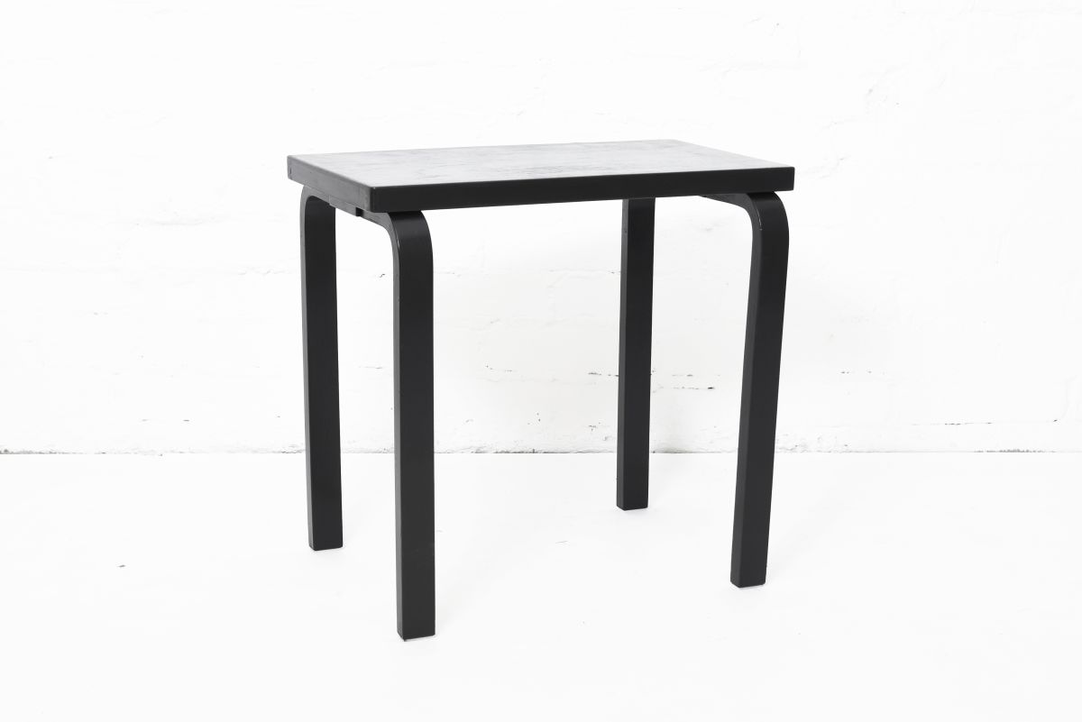 Aalto Alvar side table black