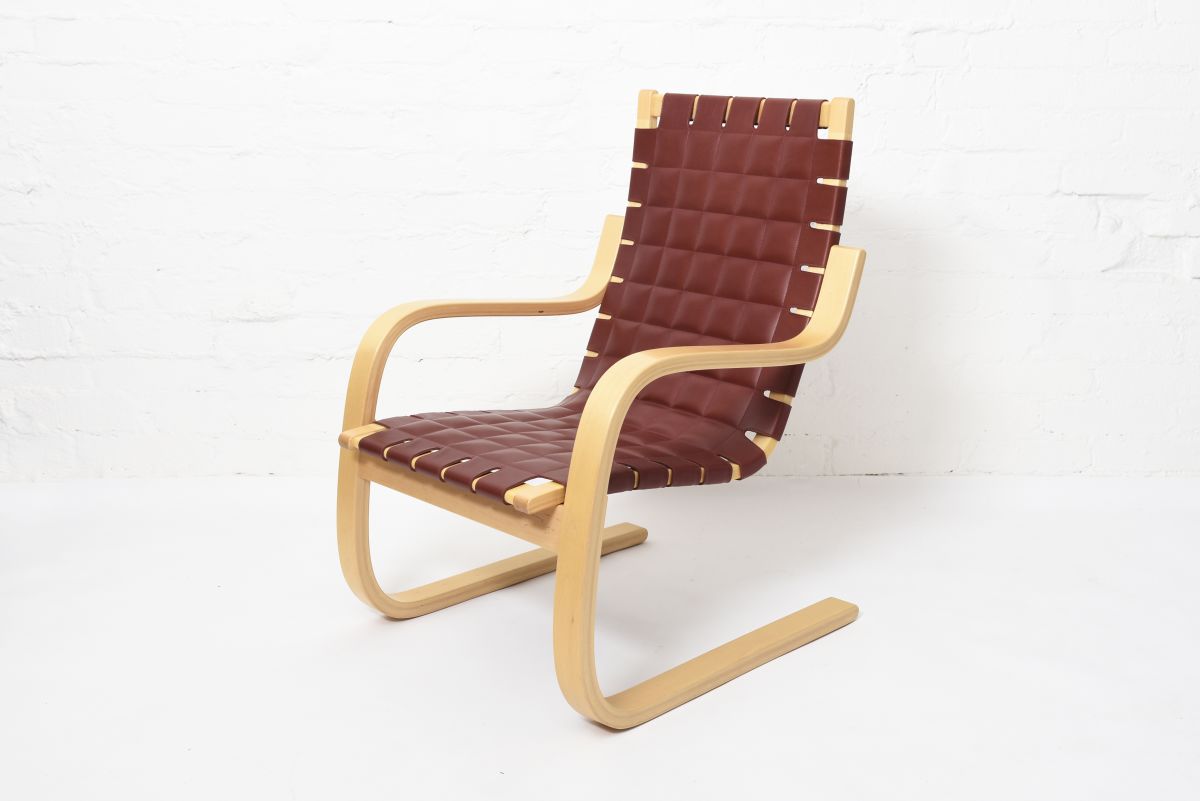 Aalto Alvar A406 burgundy leather 1980s