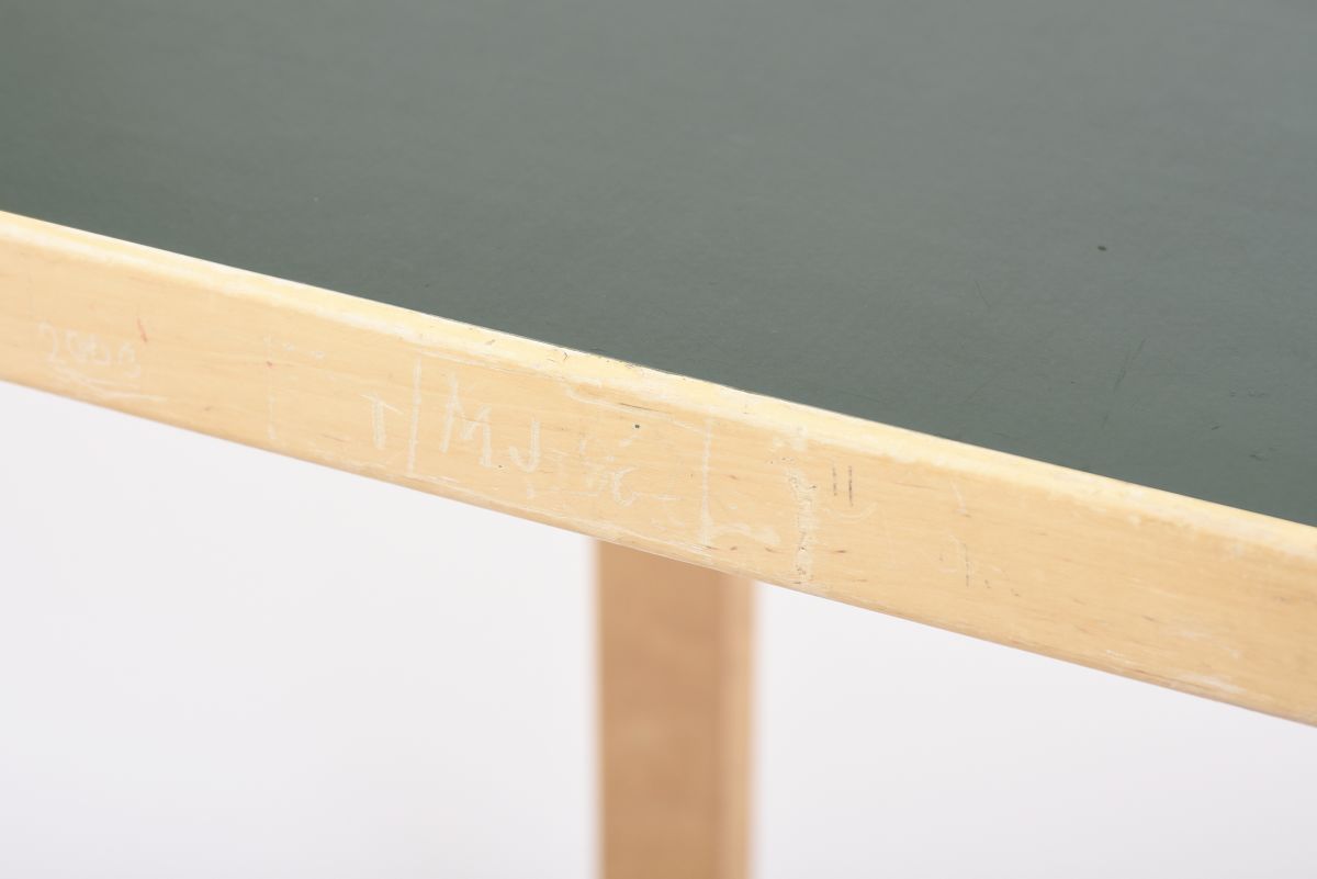 Aalto Alvar table linoleum green 03