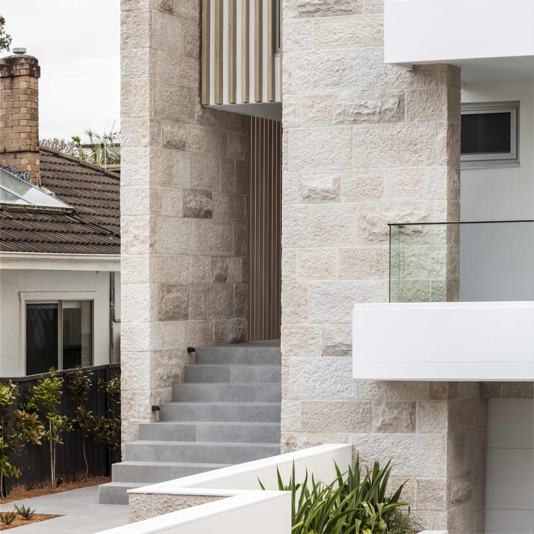 artisanexterior image upload c_limit,f_auto,w_1080 v1787887000 calcario_cladding_category_image Vertical & Linear Cladding