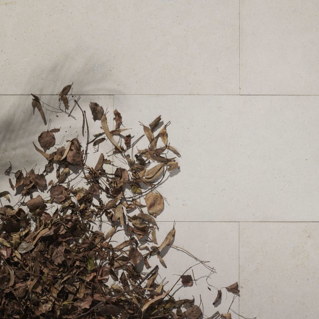 artisanexterior image upload c_limit,f_auto,w_640 v1782264509 artisan_exterior_hiekka_limestone_thumbnail_gnzlxz
