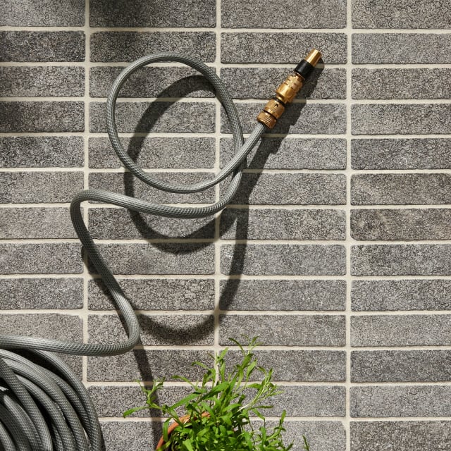 artisanexterior image upload c_limit,f_auto,w_640 v1782705593 artisan_exterior_platina_uniform_loose_cobblestones_thumbnail