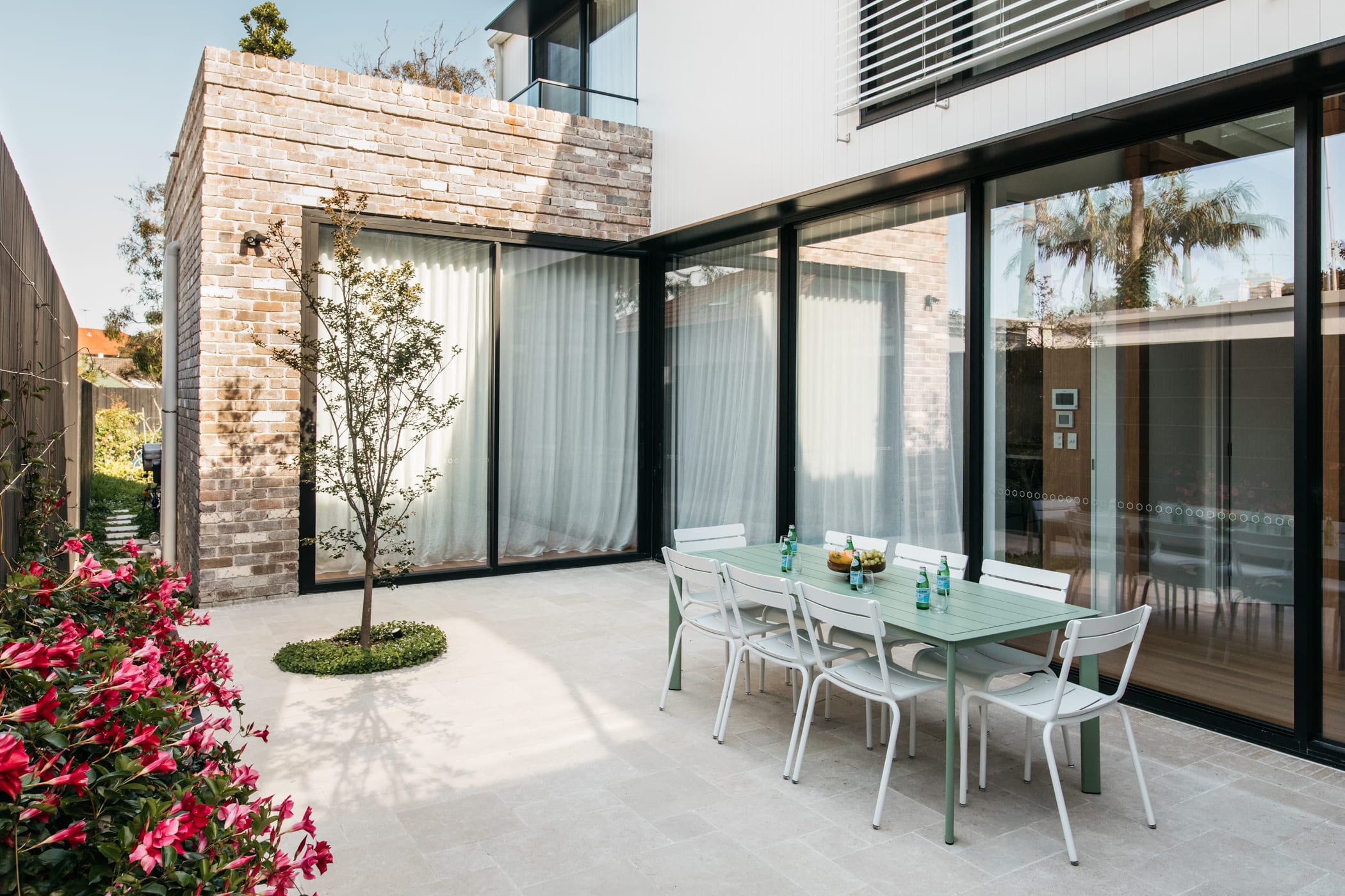 artisanexterior image upload c_limit,f_auto v1776993912 Kahvi_Pavers_39_Bondi_ack8wl
