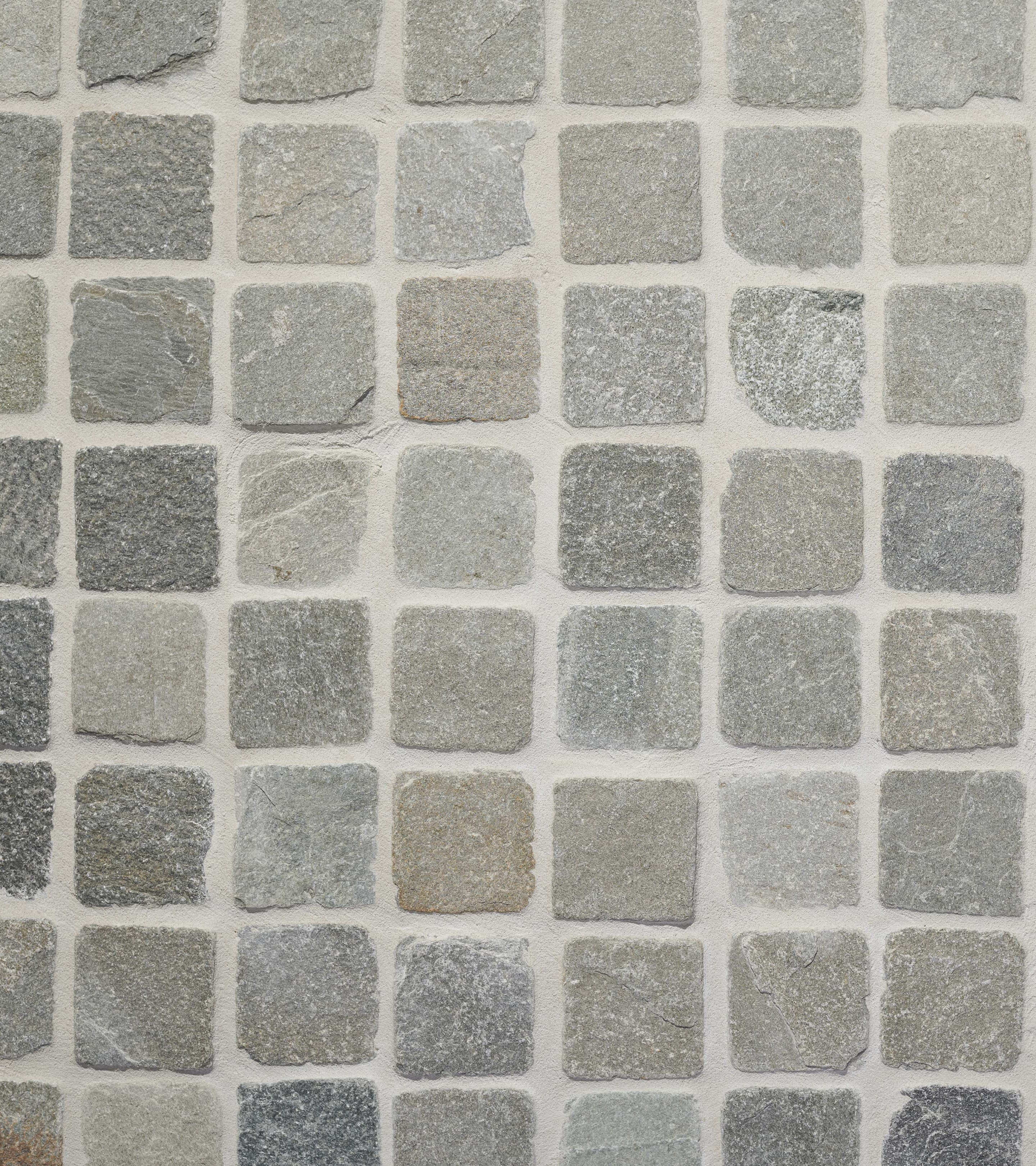 Montreux Split Mesh Cobblestones no props