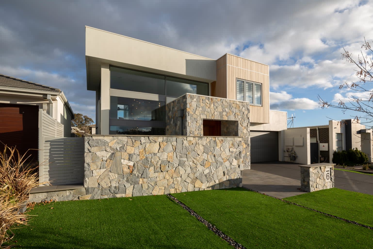 artisanexterior image upload c_limit,f_auto v1787029414 copy_of_peak_wall_cladding_2_forde_gallery_image