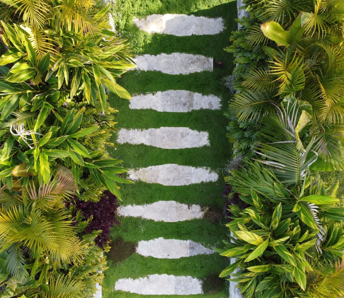 artisanexterior image upload c_limit,f_auto v1790138793 premium_silver_travertine_pavers_gallery_image_2