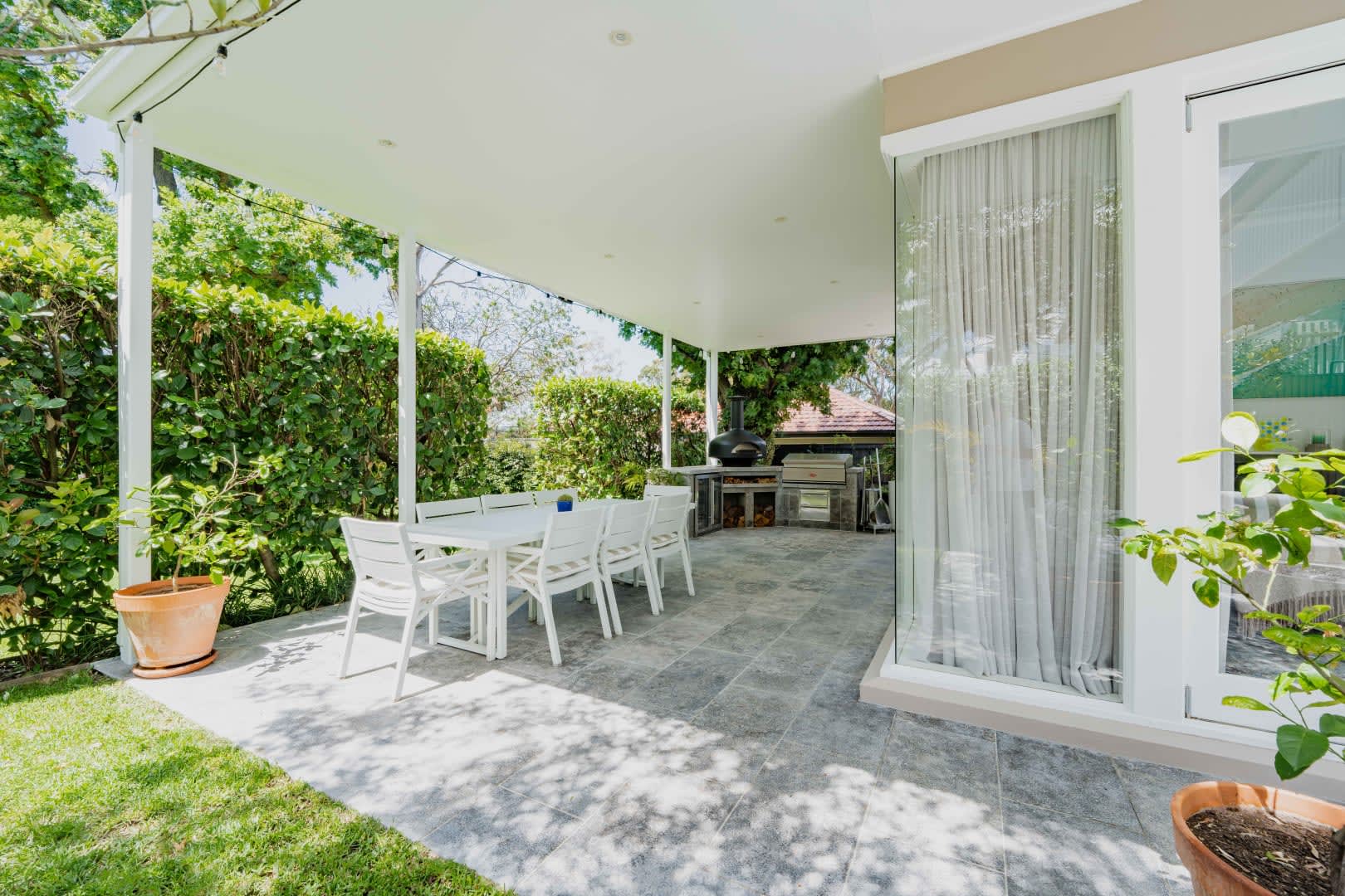 artisanexterior image upload c_limit,f_auto v1790232188 platina_pavers_1_gallery_image